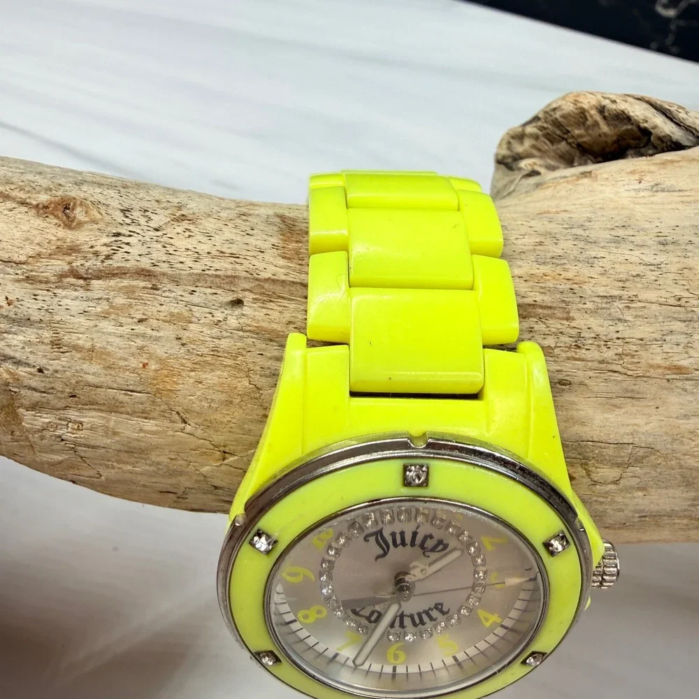 Juicy Couture Neon Yellow Crystal Accent Link Bracelet Watch Working